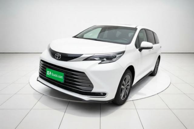 Used Toyota SIENNA 2026 Model 2.5L Dual-Engine Four-Wheel-Drive Luxury Edition