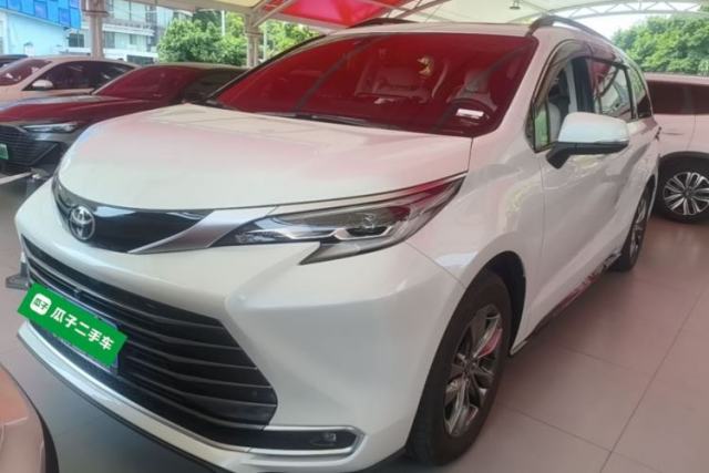 Toyota SIENNA 2026 Model 2.5L Dual-Engine Four-Wheel-Drive Prestige Edition d’occasion