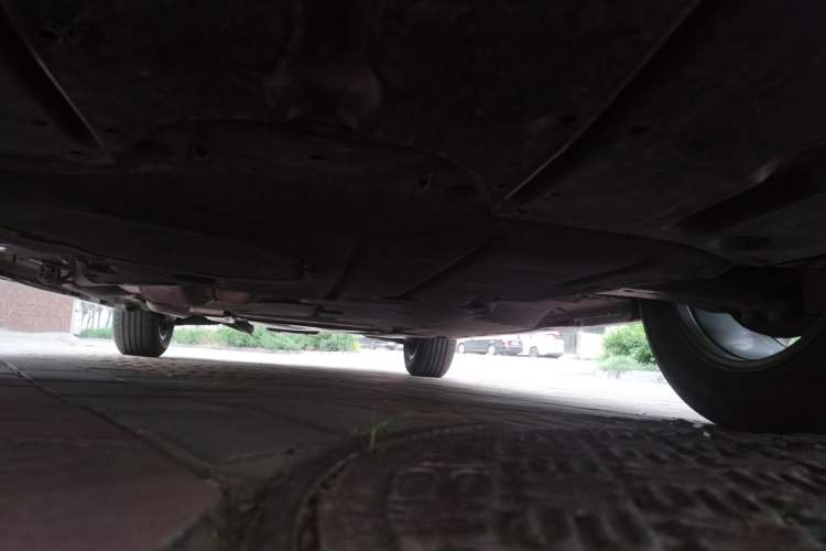 Used Toyota SIENNA 2026 Model 2.5L Dual-Engine Two-Wheel-Drive Comfort Edition Chassis Front