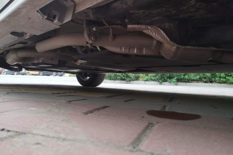 Used Toyota SIENNA 2026 Model 2.5L Dual-Engine Two-Wheel-Drive Comfort Edition Chassis Front Right