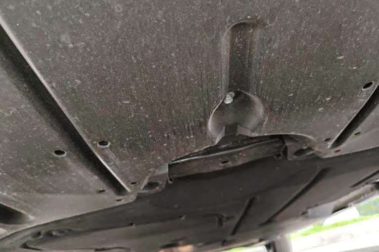 Used Toyota SIENNA 2026 Model 2.5L Dual-Engine Two-Wheel-Drive Comfort Edition Chassis Front