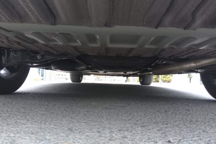 Used Toyota SIENNA 2026 Model 2.5L Dual-Engine Two-Wheel-Drive Comfort Edition Chassis Rear