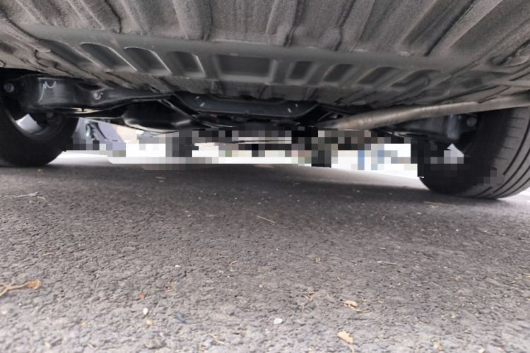 Used Toyota SIENNA 2026 Model 2.5L Dual-Engine Four-Wheel-Drive Luxury Edition Chassis Rear
