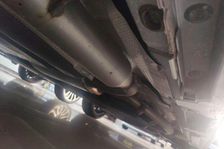 Used Toyota SIENNA 2026 Model 2.5L Dual-Engine Two-Wheel-Drive Premium Prestige Edition Chassis Rear Right