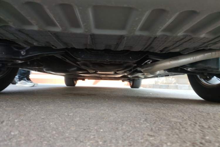 Used Toyota SIENNA 2026 Model 2.5L Dual-Engine Two-Wheel-Drive Comfort Edition Chassis Rear