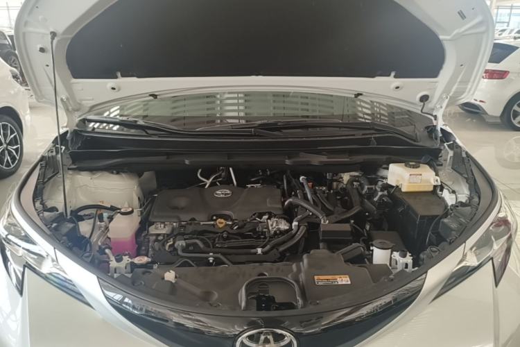 Used Toyota SIENNA 2026 Model 2.5L Dual-Engine Two-Wheel-Drive Prestige Edition Engine Bay