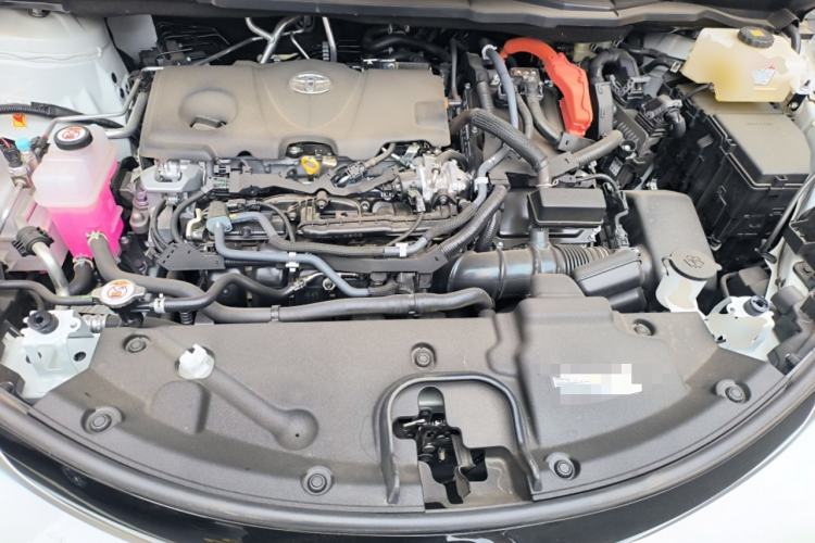 Used Toyota SIENNA 2026 Model 2.5L Dual-Engine Four-Wheel-Drive Luxury Edition Engine Bay