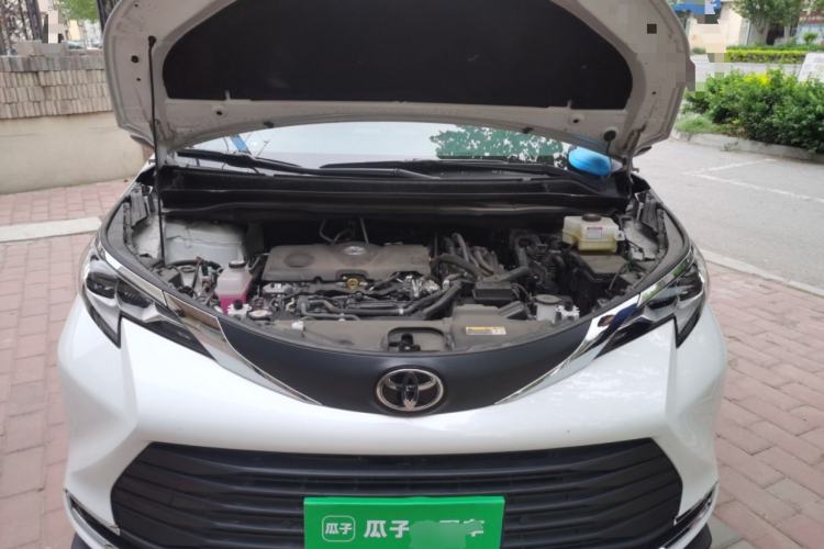 Used Toyota SIENNA 2026 Model 2.5L Dual-Engine Two-Wheel-Drive Comfort Edition Engine Bay