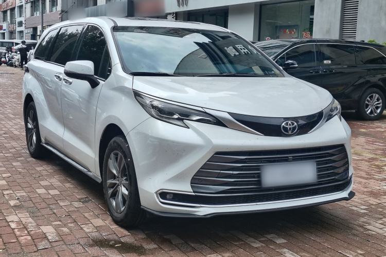 Used Toyota SIENNA 2026 Model 2.5L Dual-Engine Four-Wheel-Drive Prestige Edition Exterior 2