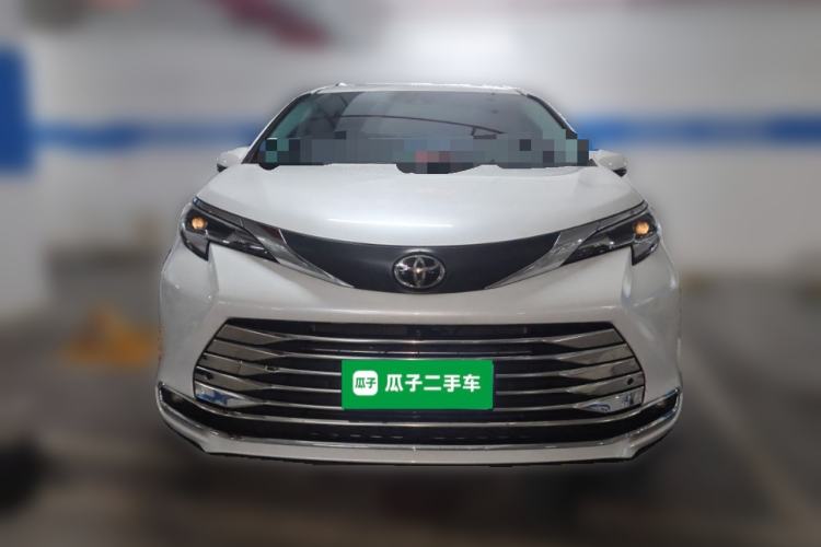 Used Toyota SIENNA 2026 Model 2.5L Dual-Engine Two-Wheel-Drive Comfort Edition Front