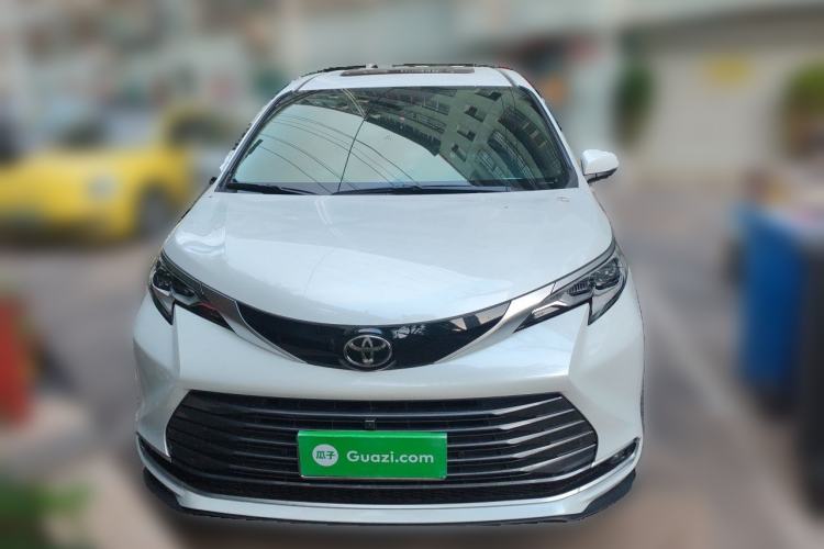 Used Toyota SIENNA 2026 Model 2.5L Dual-Engine Four-Wheel-Drive Prestige Edition Front