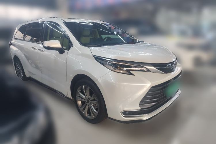 Used Toyota SIENNA 2026 Model 2.5L Dual-Engine Two-Wheel-Drive Premium Prestige Edition Front Right 45 Deg