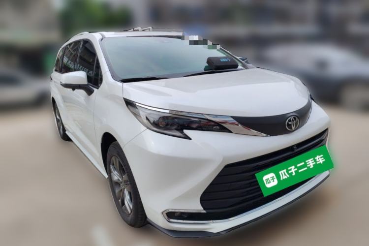 Used Toyota SIENNA 2026 Model 2.5L Dual-Engine Two-Wheel-Drive Comfort Edition Front Right 45 Deg