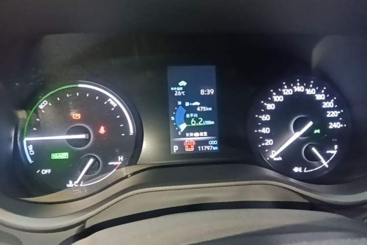 Used Toyota SIENNA 2026 Model 2.5L Dual-Engine Two-Wheel-Drive Comfort Edition Instrument Cluster