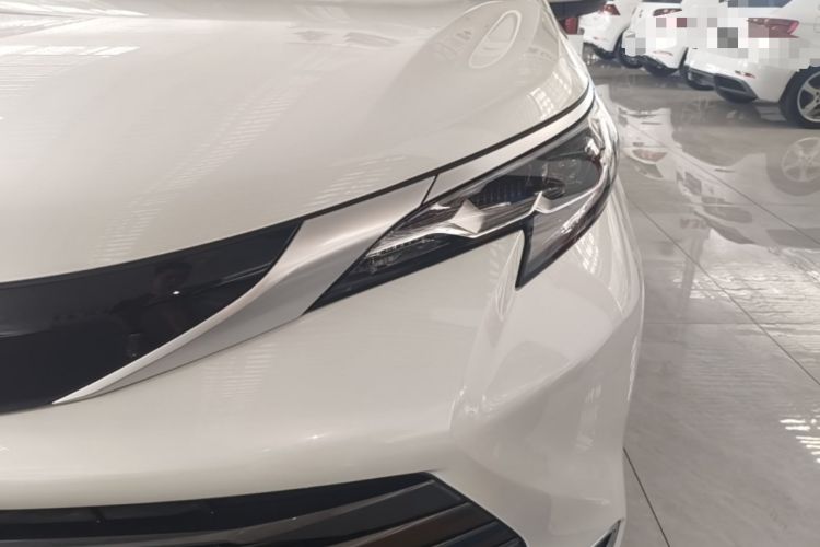 Used Toyota SIENNA 2026 Model 2.5L Dual-Engine Two-Wheel-Drive Prestige Edition Left Front Headlight