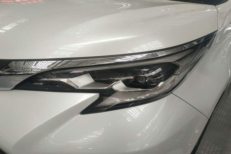 Used Toyota SIENNA 2026 Model 2.5L Dual-Engine Two-Wheel-Drive Comfort Edition Left Front Headlight