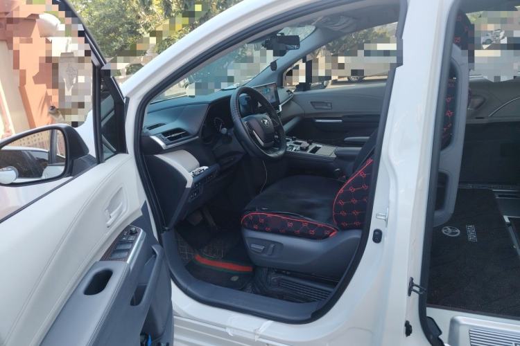 Used Toyota SIENNA 2026 Model 2.5L Dual-Engine Two-Wheel-Drive Comfort Edition Left Front Seat