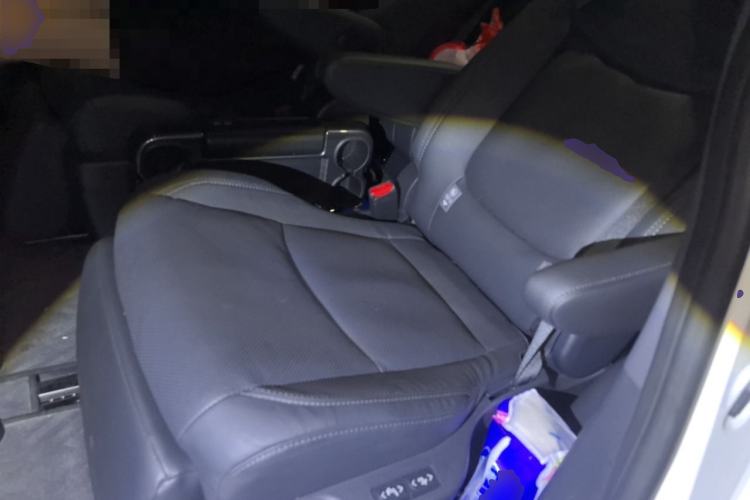 Used Toyota SIENNA 2026 Model 2.5L Dual-Engine Four-Wheel-Drive Prestige Edition Left Rear Seat