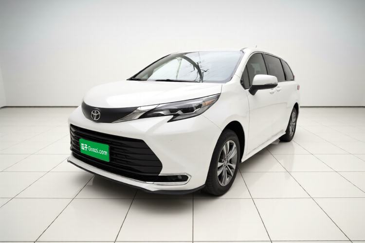 Toyota SIENNA 2026 Model 2.5L Dual-Engine Two-Wheel-Drive Comfort Edition