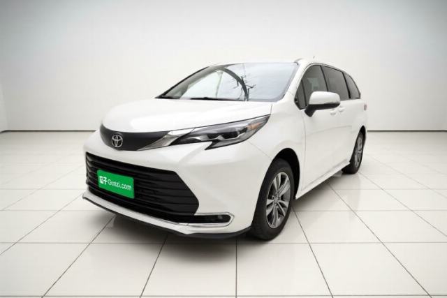 Used Toyota SIENNA 2026 Model 2.5L Dual-Engine Two-Wheel-Drive Comfort Edition