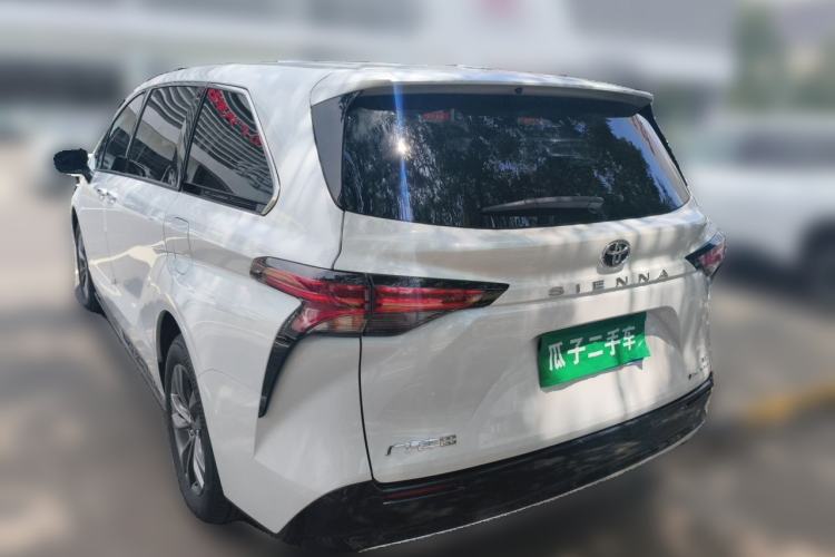 Used Toyota SIENNA 2026 Model 2.5L Dual-Engine Four-Wheel-Drive Luxury Edition Rear Left 45 Deg