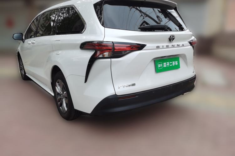 Used Toyota SIENNA 2026 Model 2.5L Dual-Engine Two-Wheel-Drive Comfort Edition Rear Left 45 Deg