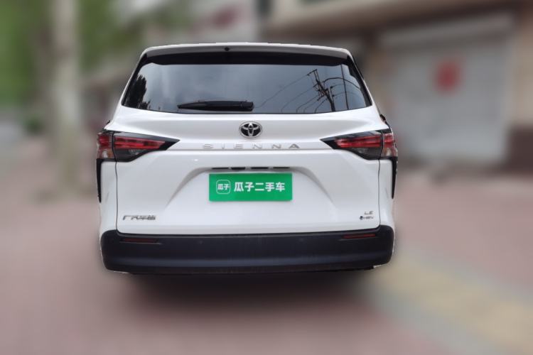Used Toyota SIENNA 2026 Model 2.5L Dual-Engine Two-Wheel-Drive Comfort Edition Rear