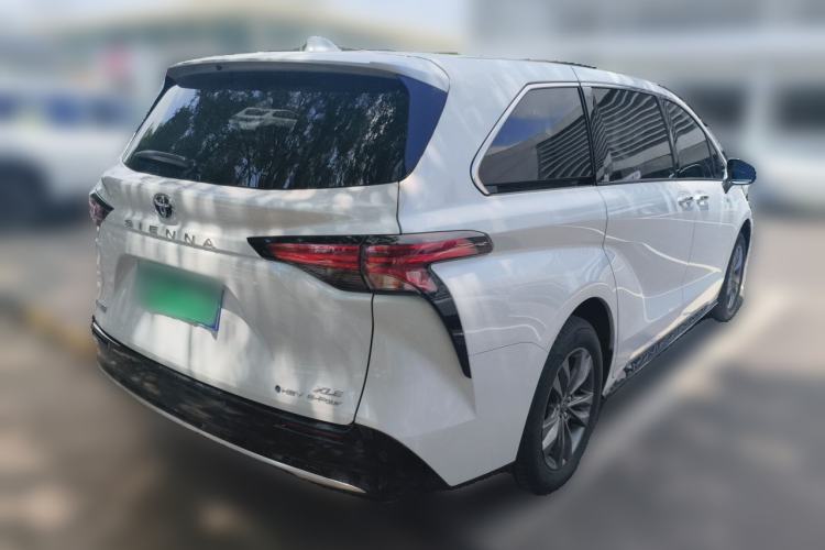 Used Toyota SIENNA 2026 Model 2.5L Dual-Engine Four-Wheel-Drive Luxury Edition Rear Right 45 Deg