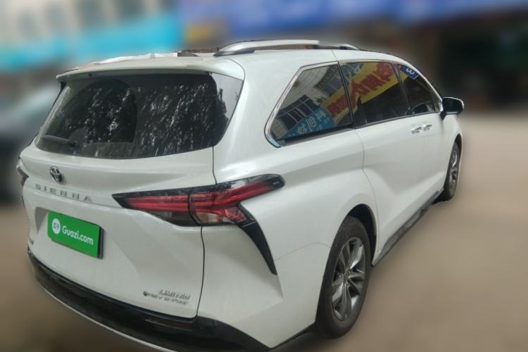 Used Toyota SIENNA 2026 Model 2.5L Dual-Engine Four-Wheel-Drive Premium Edition Rear Right 45 Deg