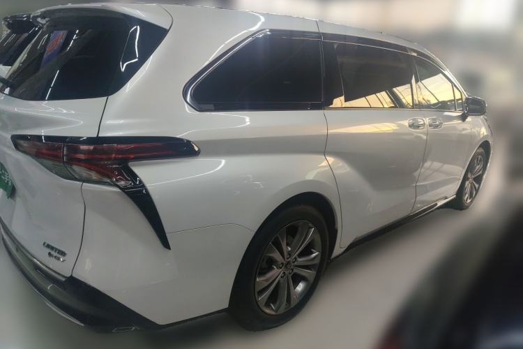 Used Toyota SIENNA 2026 Model 2.5L Dual-Engine Two-Wheel-Drive Premium Prestige Edition Rear Right 45 Deg