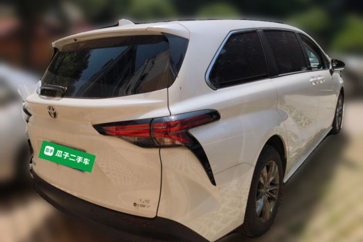 Used Toyota SIENNA 2026 Model 2.5L Dual-Engine Two-Wheel-Drive Comfort Edition Rear Right 45 Deg