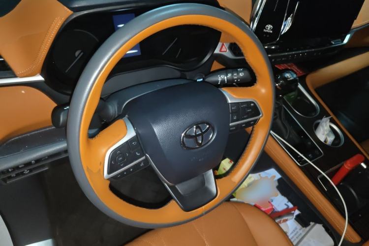 Used Toyota SIENNA 2026 Model 2.5L Dual-Engine Two-Wheel-Drive Comfort Edition Steering Wheel