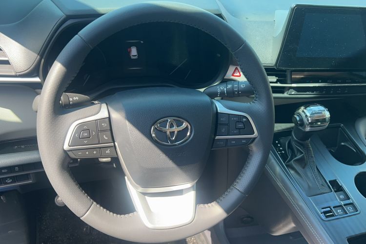 Used Toyota SIENNA 2026 Model 2.5L Dual-Engine Two-Wheel-Drive Comfort Edition Steering Wheel
