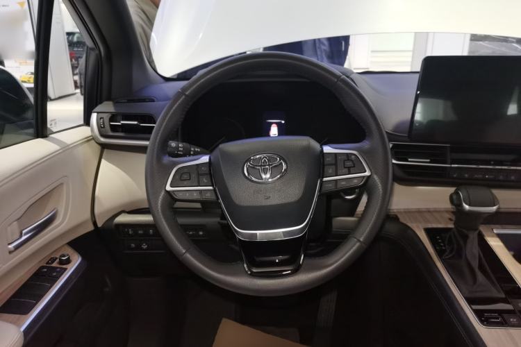 Used Toyota SIENNA 2026 Model 2.5L Dual-Engine Four-Wheel-Drive Prestige Edition Steering Wheel