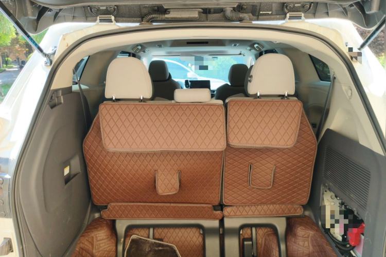 Used Toyota SIENNA 2026 Model 2.5L Dual-Engine Two-Wheel-Drive Comfort Edition Trunk