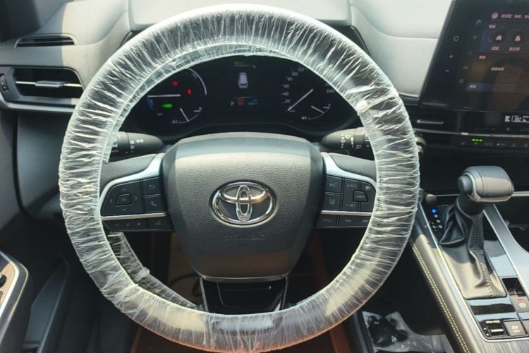 Used Toyota SIENNA 2026 Model 2.5L Dual-Engine Four-Wheel-Drive Premium Edition Steering Wheel