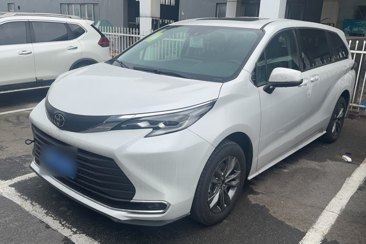Toyota SIENNA 2027 Model 2.5L Dual-Engine Two-Wheel-Drive Comfort Edition