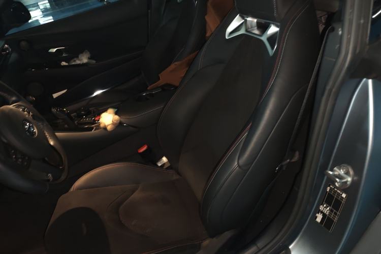 Used Toyota SUPRA 2022 GR SUPRA 3.0T Far Mountain Gray Limited Edition Interior 4