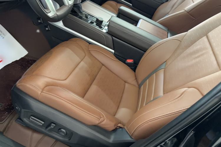 Used Toyota Tundra  Interior 3