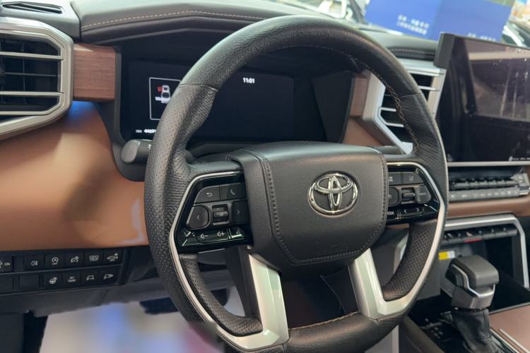 Used Toyota Tundra  Interior 4