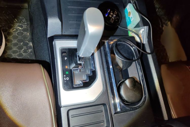 Used Toyota Tundra  Gear Lever