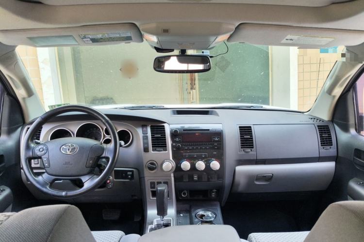 Used Toyota Tundra  Center Console