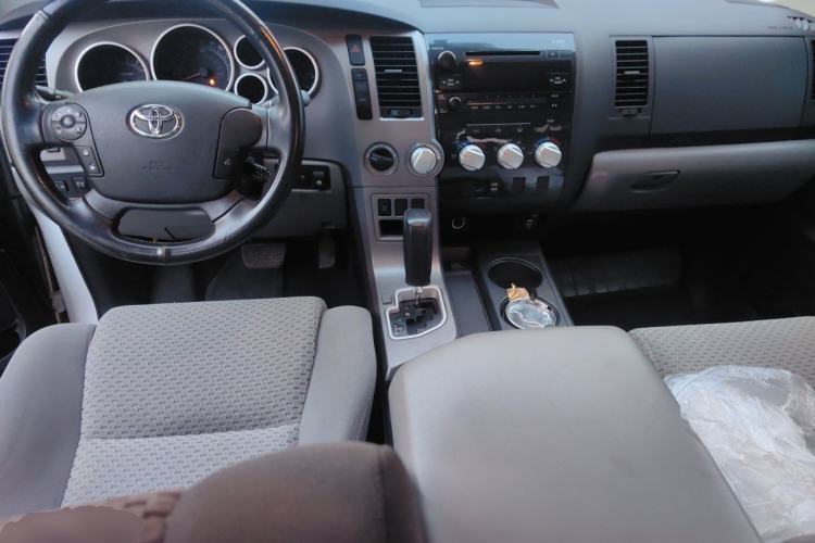 Used Toyota Tundra  Center Console