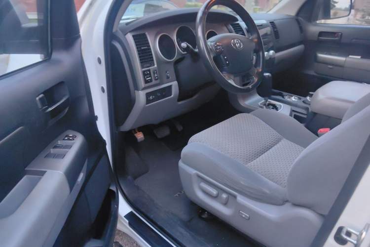 Used Toyota Tundra  Driver Seat