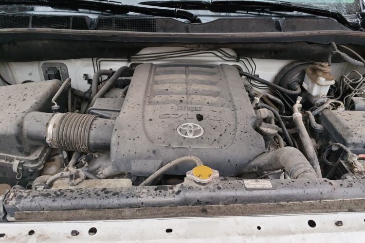 Used Toyota Tundra  Engine Bay