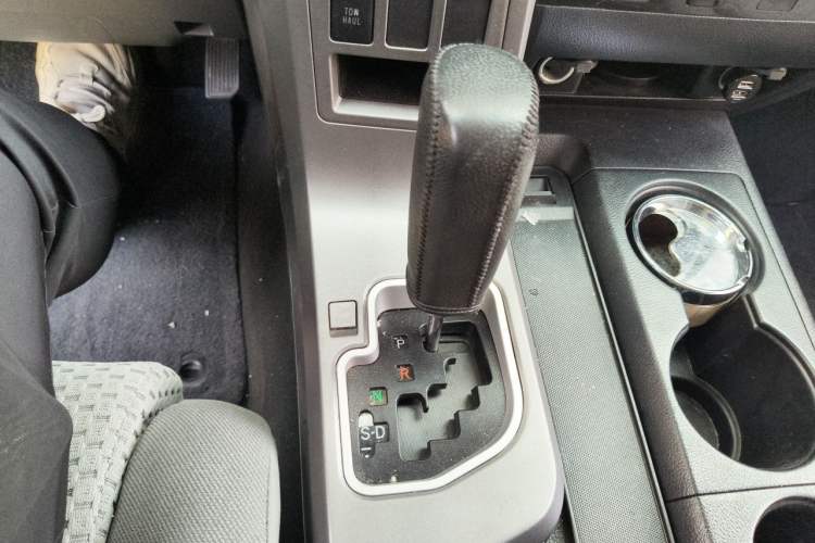 Used Toyota Tundra  Gear Lever