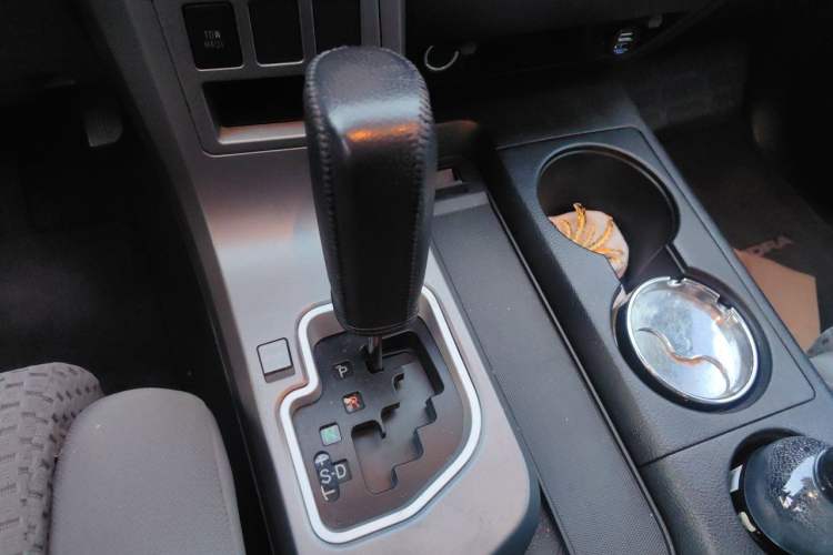 Used Toyota Tundra  Gear Lever