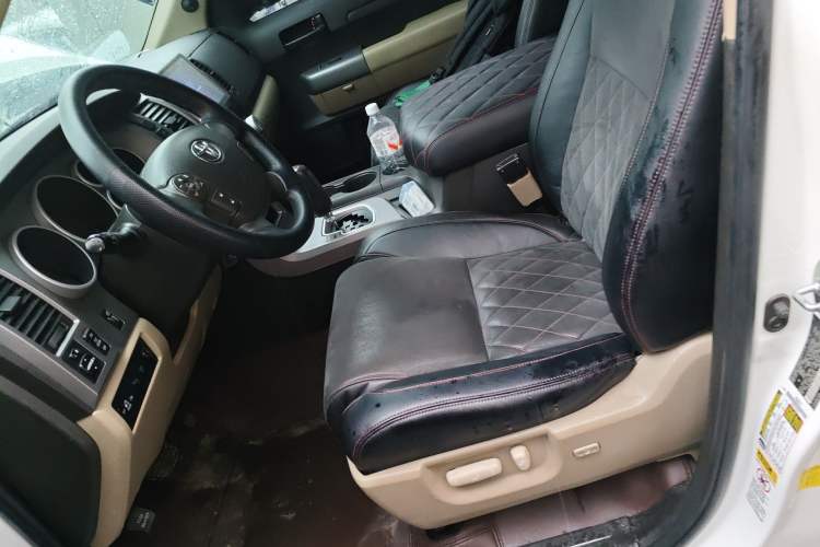 Used Toyota Tundra  Left Front Seat