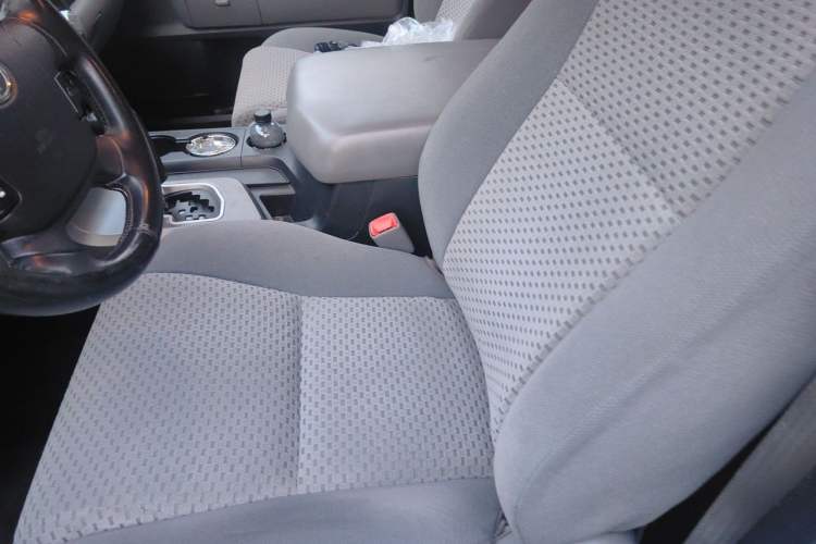 Used Toyota Tundra  Left Front Seat