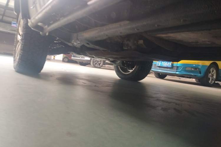 Used Toyota Tundra  Chassis Front Left